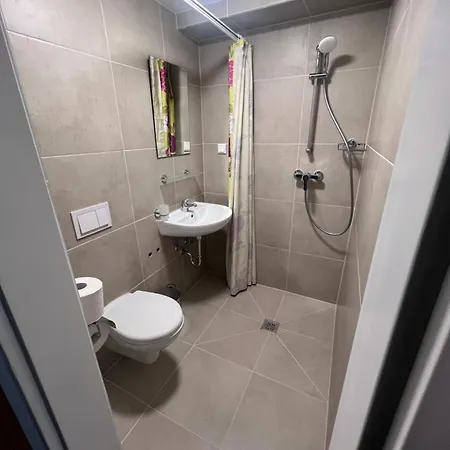 Apartamento Stayeasy24 *